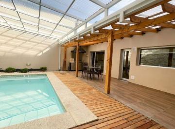 Casa · 333m² · 7 Ambientes · 1 Cochera · Venta Casa 3 Dorm. Pileta Climat Pueyrredon