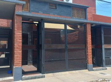 Departamento · 74m² · 4 Ambientes · Se Vende Dúplex con Patio a m de Aristóbulo