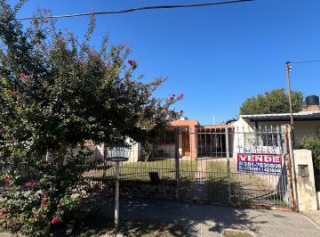 Casa de 10 ambientes, Córdoba · Casa + Depto en Barrio Marqués de Sobremonte! Imperdible!