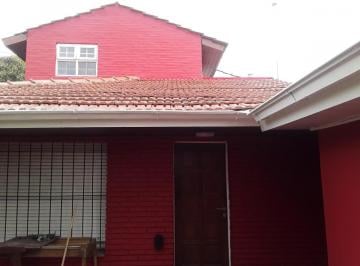Casa · 120m² · 4 Ambientes · 1 Cochera · Casa en Venta - 3 Dorm. 2 Baños - 300 m² - Mar del Plata