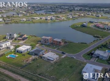 Casa · 121m² · 5 Ambientes · 2 Cocheras · Oportunidad Venta Casa San Sebastián A8 Mb No Credito