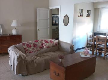 Departamento · 140m² · 3 Dormitorios · PH en Venta 5 Ambientes en Guemes