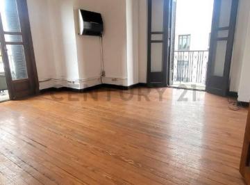 Departamento · 92m² · 12 Ambientes · Apartamento Centro 92 m² Opción Oficina o Vivienda/5balcones/3dorm/ Acepta Banco