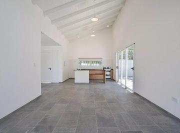 Casa · 90m² · 4 Ambientes · 1 Cochera · Casa en Venta - 2 Dorm. 2 Baños - Cochera - 120 m² - City Bell