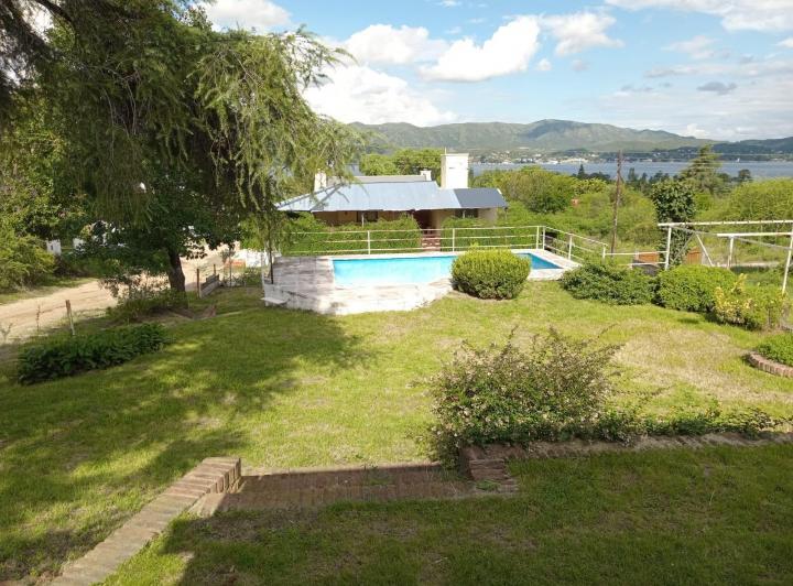 Casa · 145m² · 5 Ambientes · 2 Cocheras