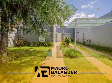 Casa · 103m² · 4 Ambientes · 2 Cocheras · Casa en Aldo Bonzi - 3 Dorm. - Apto Credito