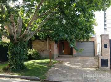 Casa · 218m² · 6 Ambientes · 2 Cocheras · Venta Casa 3 Dor. B Gamma