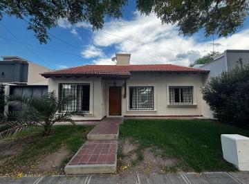 Casa de 3 ambientes, Maipú · Contacto Propiedades Inmobilairia Alquila Casa B° Furlotti