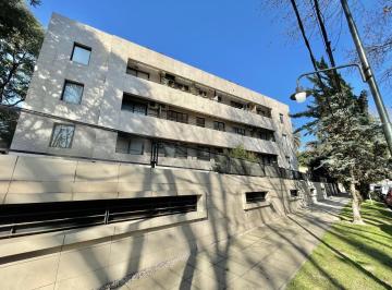 Departamento · 55m² · 2 Ambientes · 1 Cochera · Impecable Departamento con Cochera y Bulera Sobre Av Libertador en Martinez.