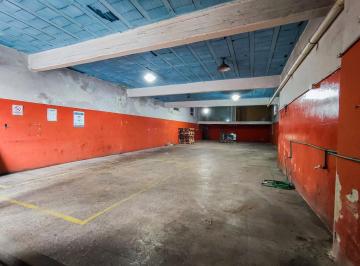 Depósito · 225m² · Alquiler Deposito Galpón Uriburu y San Martin