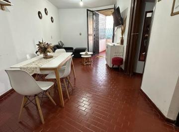 Departamento · 48m² · 5 Ambientes · Departamento en Venta Av Alem 1800, 2 Dorm.