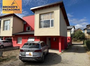 PH de 3 ambientes, San Carlos de Bariloche · Cómodo PH a m de Av Las Victorias y de Acceso a La Ciudad