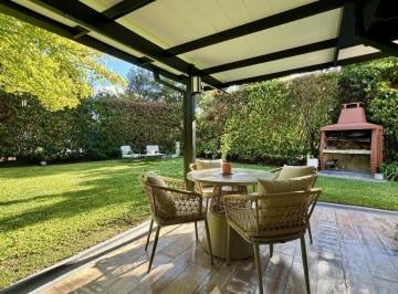 Casa · 145m² · 4 Ambientes · 2 Cocheras · Casa en Venta Campos de Echeverria Canning