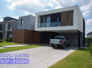 Casa de 6 ambientes, Esteban Echeverría · Venta de Propiedad en El Barrio " El Rebenque, Canning "