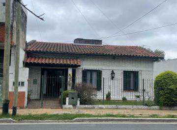 Frente · Casa de Dos Dorm./tres Sobre Lote de 400 m