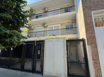 PH de 1 ambiente, Versalles · Alquiler PH 2 Ambientes Versalles. (Se Puede Visitar a Partir del 1/4/25).