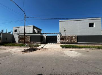 Casa · 70m² · 3 Ambientes · Venta Complejo a Estrenar Casas y Dúplex Luzuriaga