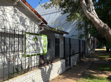 Casa · 100m² · 4 Ambientes · 2 Cocheras · Casa en Venta 4 Ambientes Villa Adelina