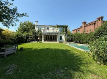 Casa · 296m² · 1 Cochera · Casa en Venta en Ayres del Pilar, Pilar, G. B. a. Zona Norte