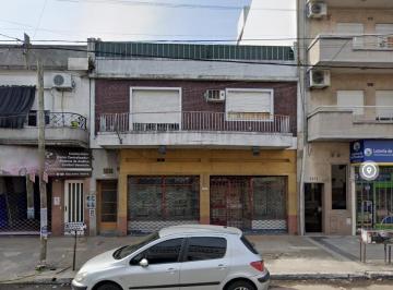 Local comercial · 201m² · Local Comercial S/ Av 201 m² Edificados - San Martin 3466 - Lomas del Mirador