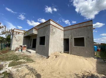 Casa · 180m² · 4 Ambientes · 2 Cocheras · Casa a Estrenar en Barrio San Matías, Ingeniero Maschwitz, Escobar.
