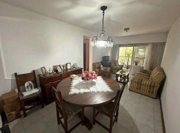Departamento · 73m² · 4 Ambientes · Departamento 2 Dorm. con Balcón y Patio en Barrio Martin