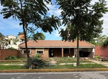 Casa de 6 ambientes, Yerba Buena · Importante Propiedad Comercial en Alquiler Sobre Salas y Valdez 1700 Yerba Buena