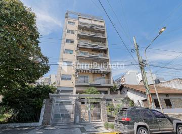 Departamento · 76m² · 3 Ambientes · 1 Cochera · Venta Semipiso 3 Ambientes con Cochera en Morón.