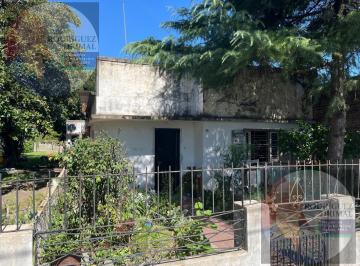 Casa · 372m² · 4 Ambientes · Casa en Llavallol a Reciclar 2 Dorm.