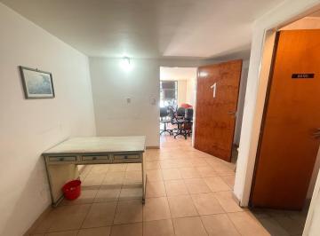 Local comercial · 200m² · 8 Ambientes · Local en Alquiler