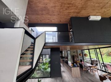techos de alamo · Casa en San Isidro Labrador