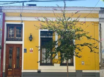 Casa · 252m² · 2 Dormitorios · Casa - San Fernando