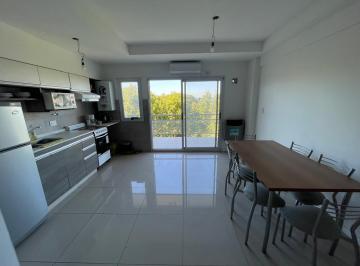 FBP-FBP-384_2 · Venta 2 Ambientes Versalles | Semipiso con Balcón Al Frente