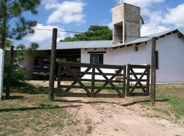 Casa · 2 Dormitorios · 2 Cocheras · Vendo Complejo en Villa Carlos Paz