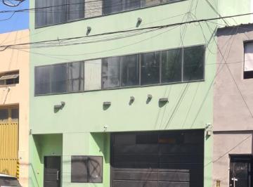 Edificio · 161m² · 13 Ambientes · 4 Cocheras · Edificio Comercial en Venta - 12 Oficinas - Baños - Cocheras - 480 m² - Parque Patricios