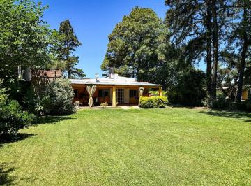 Casa · 188m² · 7 Ambientes · 2 Cocheras · Casa 5 Dorm y Gran Lote Sobre Ruta 1 Km 5 Rincón