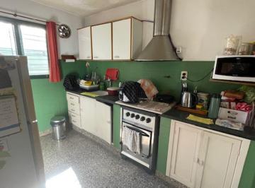 Casa · 220m² · 4 Ambientes · Casa a La Venta en La Plata