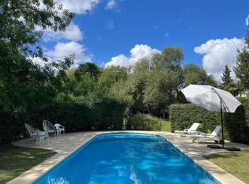 Casa · 415m² · 6 Ambientes · 3 Cocheras · Venta de Casa en Ing Maschwitz Barrio Altavista