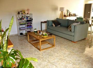Casa · 90m² · 3 Ambientes · 1 Cochera · Casa en Venta Villa Elisa, 2 Dorm.