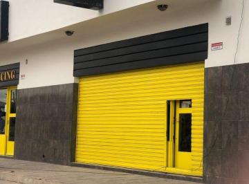 Local comercial · 59m² · Local Comercial Sobre Avda Kennedy