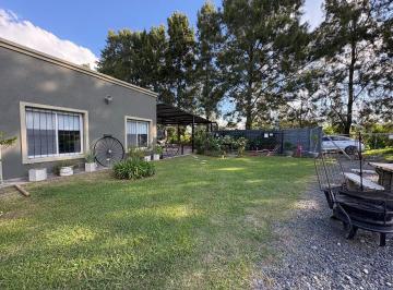 Casa · 120m² · 2 Ambientes · 3 Cocheras · Casa en Venta Zarate