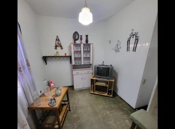 Departamento de 4 ambientes, Villa Regina · Venta Departamento en Barrio Malvinas