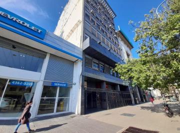 Edificio · 960m² · 8 Ambientes · Edificio Comercial en Venta - Oficinas - Locales - Depósito - 970 m² - Constitución