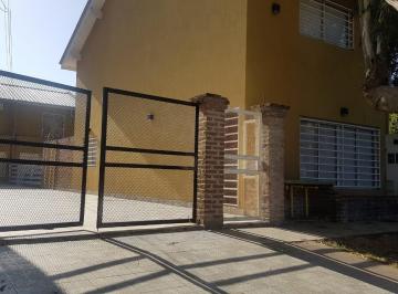Casa de 3 ambientes, San Bernardo · Duplex 3 Amb en Venta en San Bernardo
