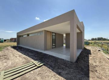 RRA-RR1-1660_2 · Proyecto de Casa en Venta en Fincas Joven