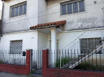 Casa · 85m² · 2 Dormitorios · 1 Cochera · Casa a Refaccinar 3 Amb con Cochera y Terraza, Venta Ciudadela