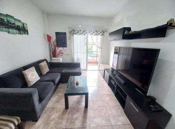 Departamento · 56m² · 3 Ambientes · 1 Cochera · Departamento en Flores