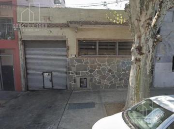 Bodega-Galpón · 250m² · 2 Cocheras · Galpón/ Frigorífico - Equipado C/ Maquinaria E Instalaciones