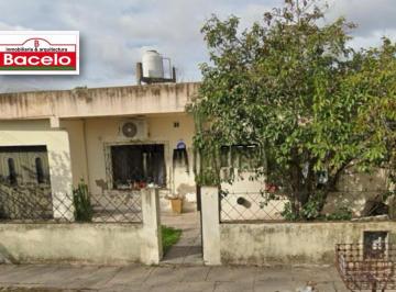 Casa de 7 ambientes, Almirante Brown · Casa Americana