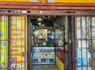 Fondo de comercio · 48m² · Venta Fondo de Comercio Cotillon 33 Años en Zona